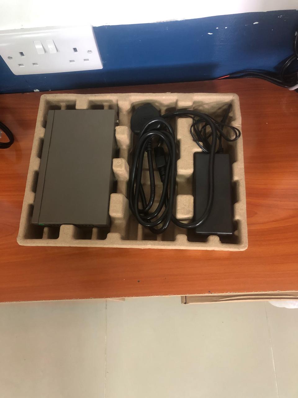 POE SWITCH IP-COM 8 CHANNEL